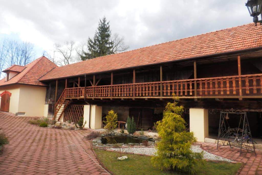 Zamecek Zdiky - Moderni Maly Apartman Bujanov Kültér fotó